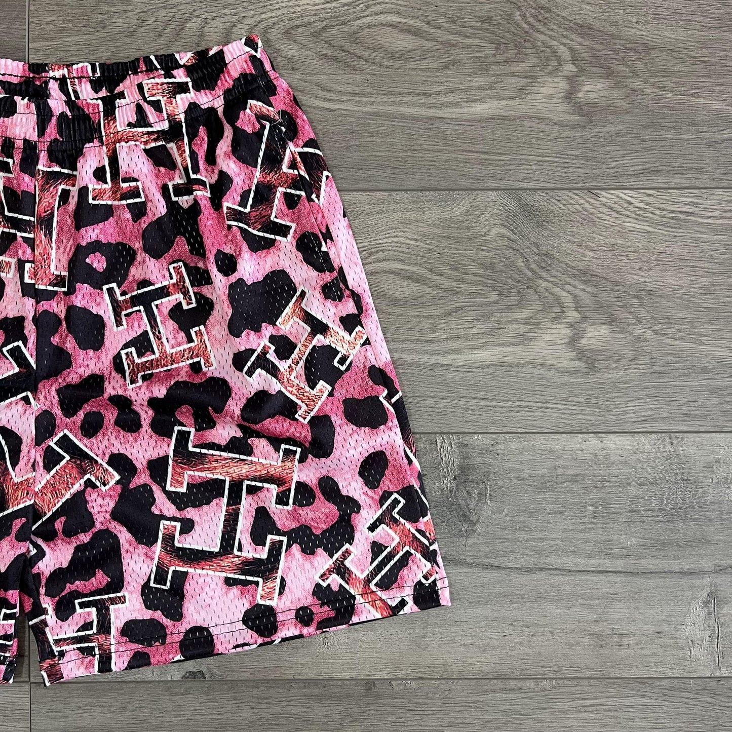 ANIMAL MESH SHORTS-8621 - RDMCLOTHINGART