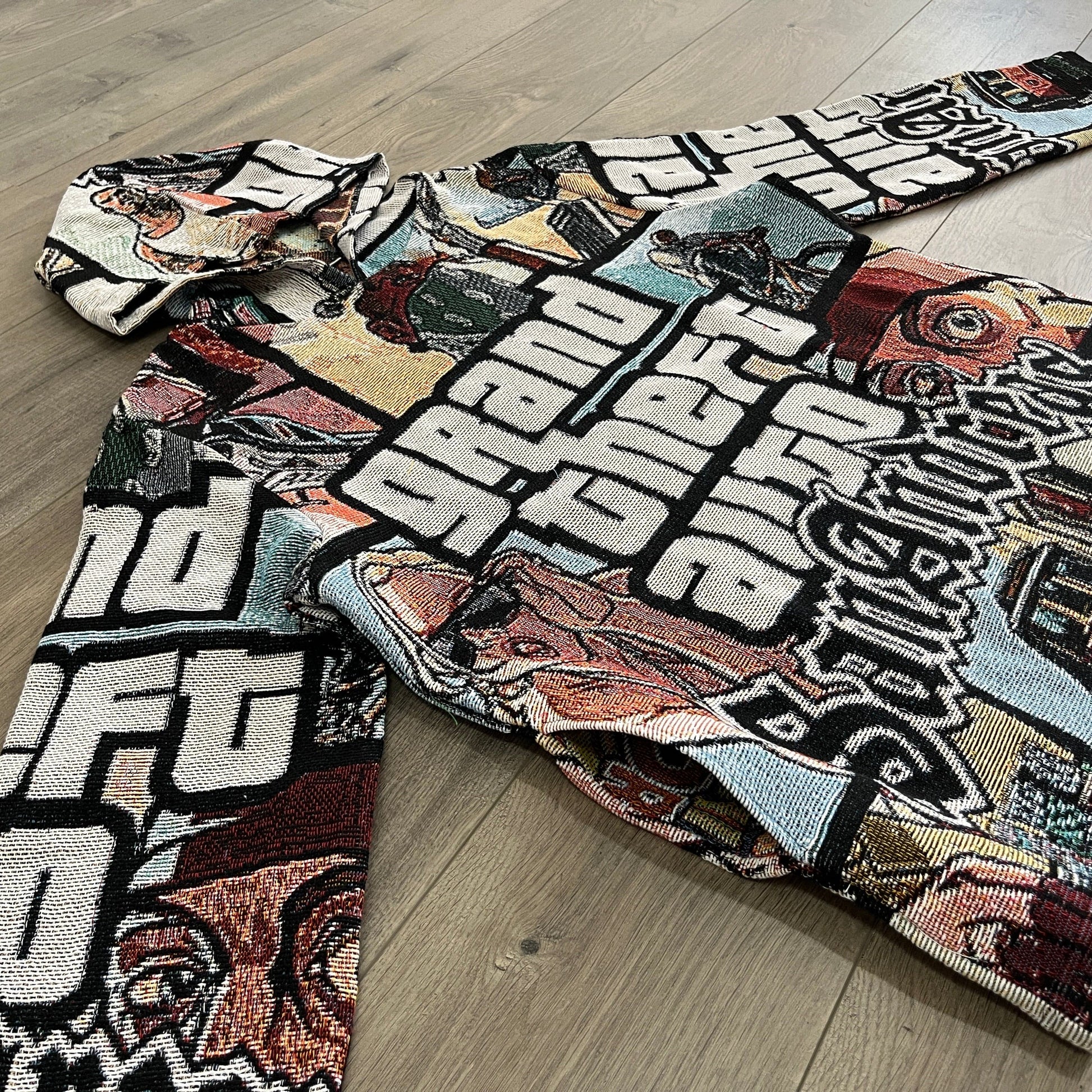 GTA TAPESTRY HOODIE - RDMCLOTHINGART