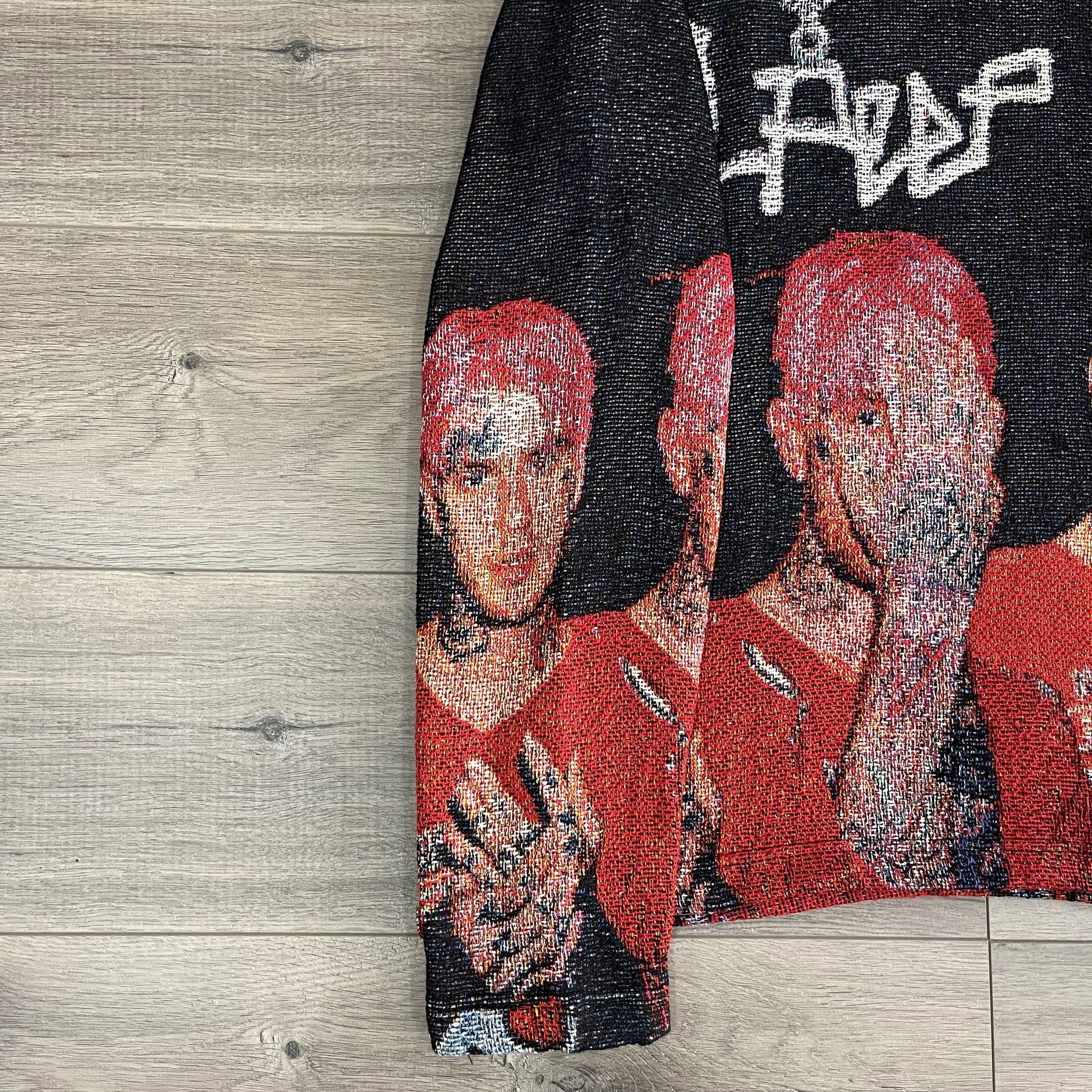 LIP PEEP TAPESTRY - RDMCLOTHINGART